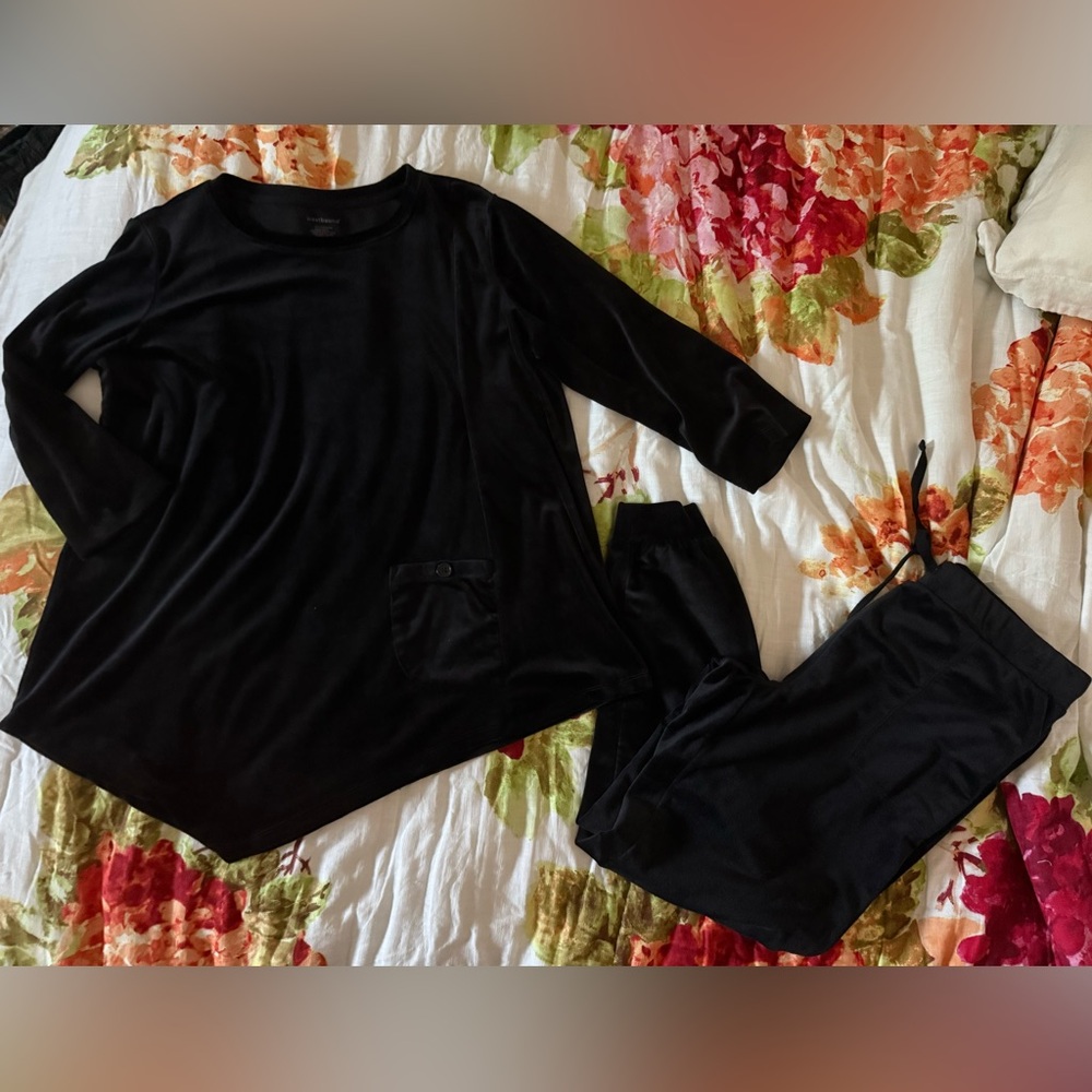 Westbound Black Velour Track Suit size XL